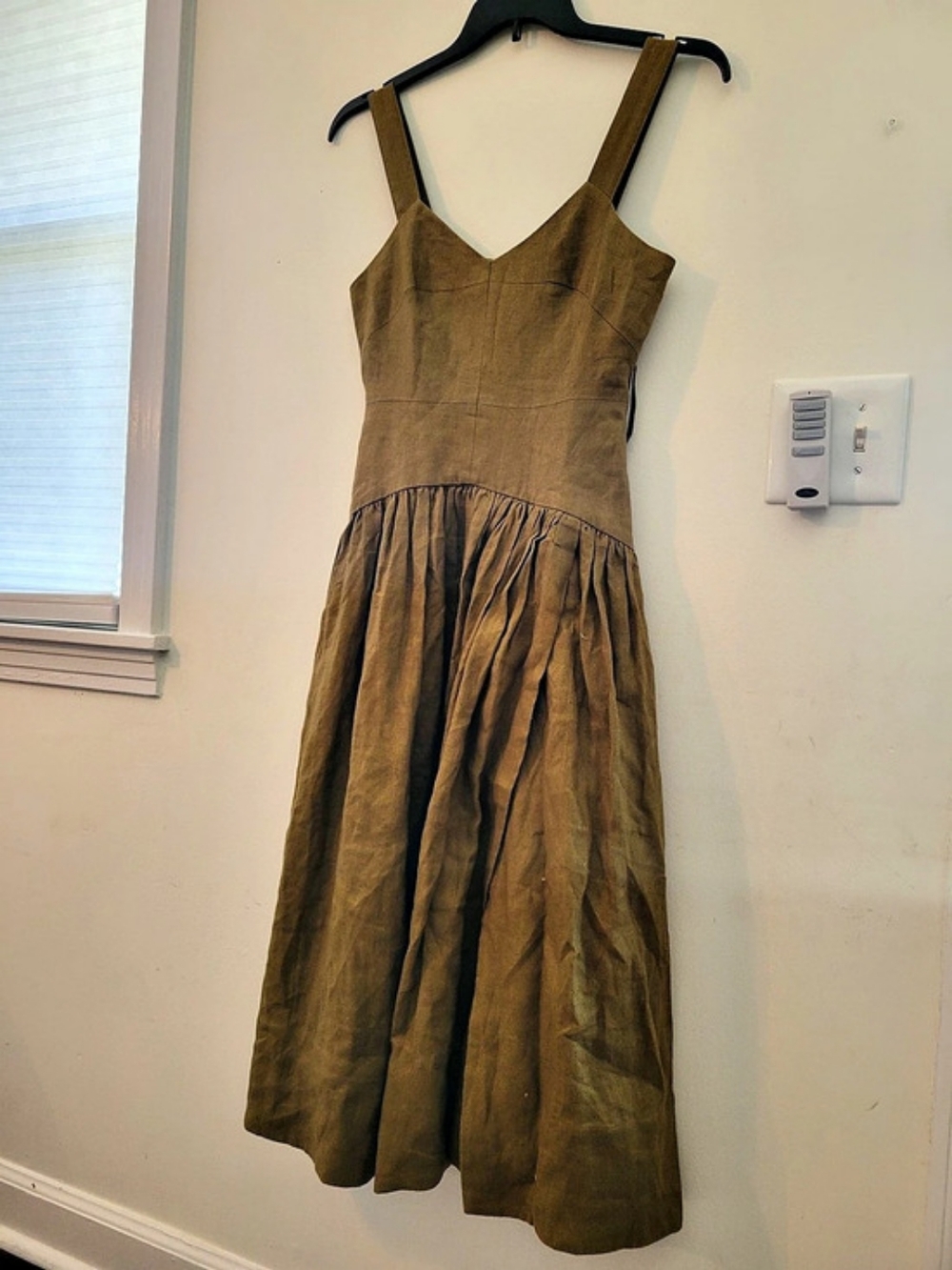 Shona Joy 100% Linen Midi Dress.